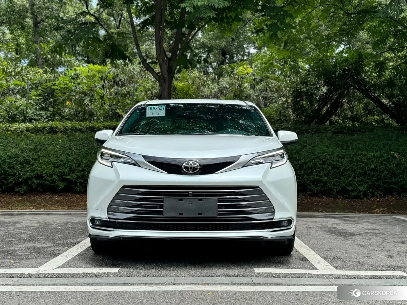 Toyota Sienna 2024 Белый из Китая, фото 2