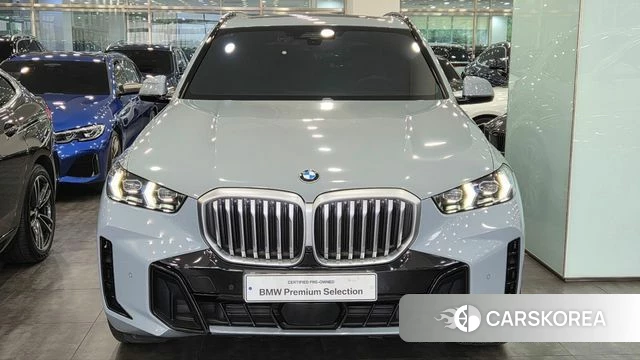 BMW X5 (G05) 2023 Небесно-голубой из Кореи