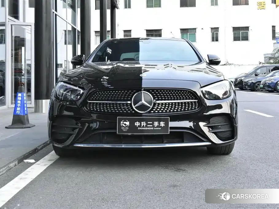 Mercedes-Benz E-Class 2022 Черный из Китая