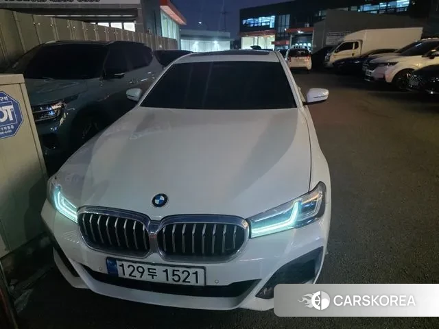 BMW 5 Series (G30) 2022 Белый из Кореи