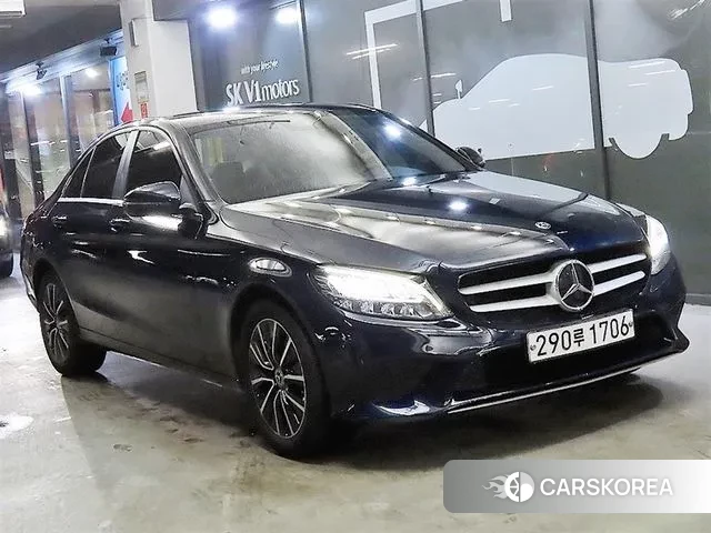 Mercedes-Benz C-Class W205 2019 Красный из Кореи