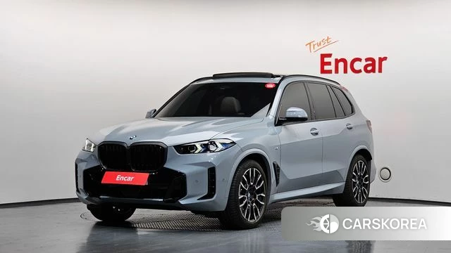 BMW X5 (G05) 2025 Светло-серебряный цвет из Кореи