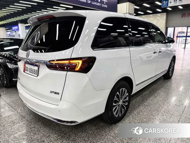 Buick GL8 2021 Белый из Китая
