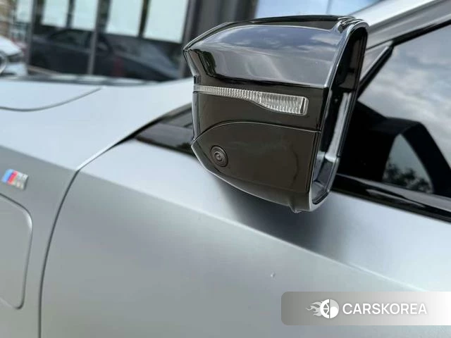 BMW i5 (import) 2025 Серебристо-серый из Китая