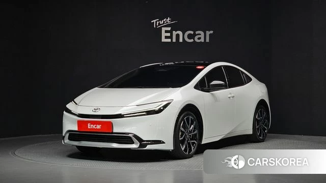 Toyota Prius 5th Generation 2024 Белый из Кореи