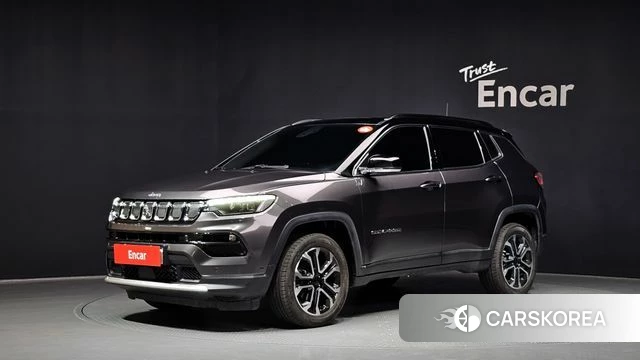 Jeep Compass 2nd Generation 2022 Серый из Кореи