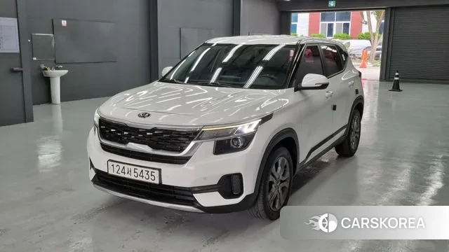 Kia Seltos 2020 Белый из Кореи