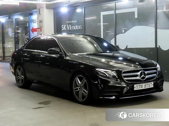 Mercedes-Benz E-Class W213 2018 Черный из Кореи