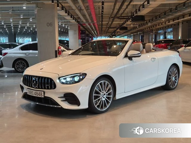 Mercedes-Benz E-Class W213 2021 Белый из Кореи
