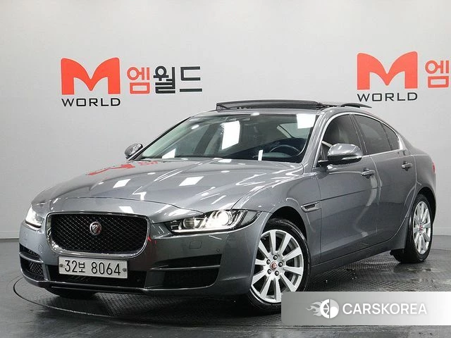 Jaguar XE 2018 Серый из Кореи