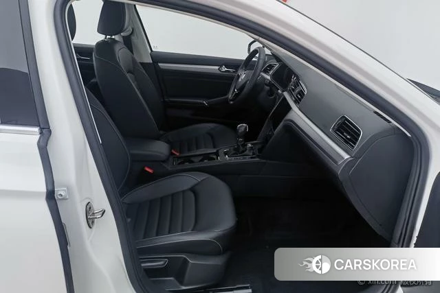 Volkswagen Lingdu 2022 Белый из Китая