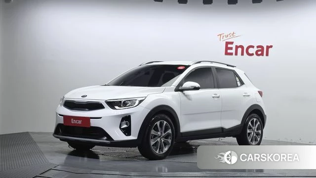 Kia Stonic 2019 Белый из Кореи
