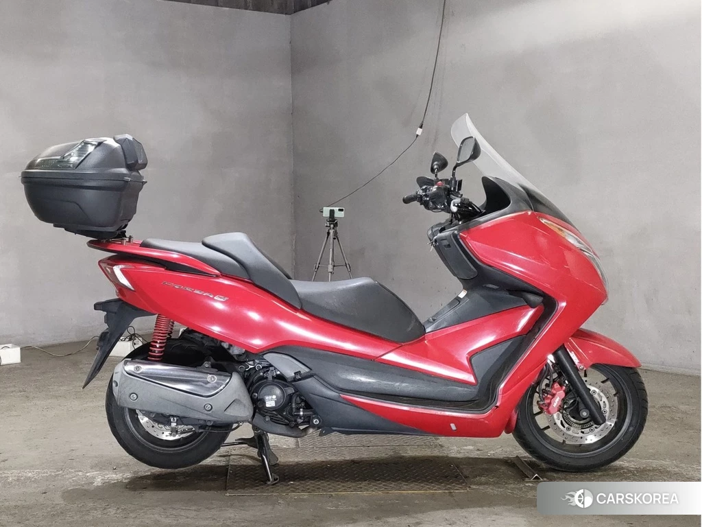 Проданный Honda FORZA 2013 из Японии
