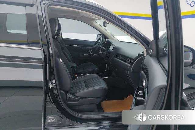 Mitsubishi  Outlander 2021 Черный из Китая
