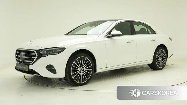 Mercedes-Benz E-Class W214 2024 Белый из Кореи