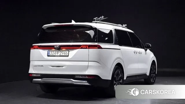 Kia Carnival 4th generation 2021 Белый из Кореи