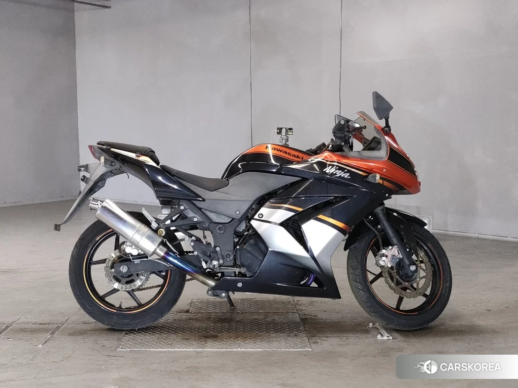 Проданный Kawasaki NINJA 250R 2012 из Японии, фото 2