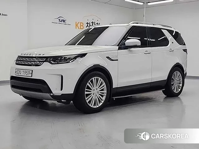 Land Rover Discovery 5 2018 Белый из Кореи
