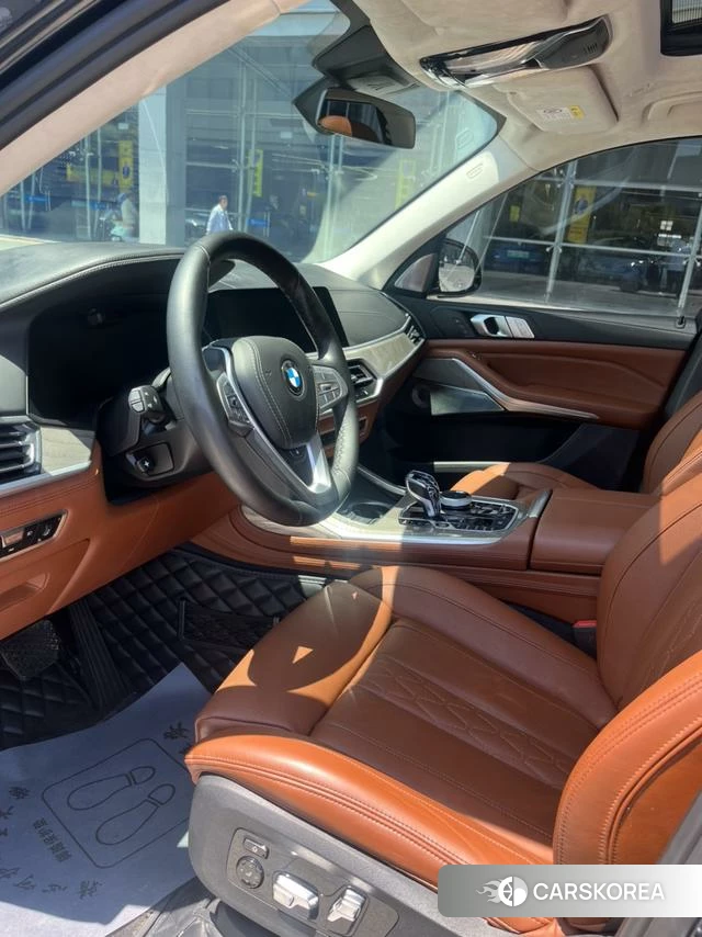 BMW X7 2021 Черный из Китая