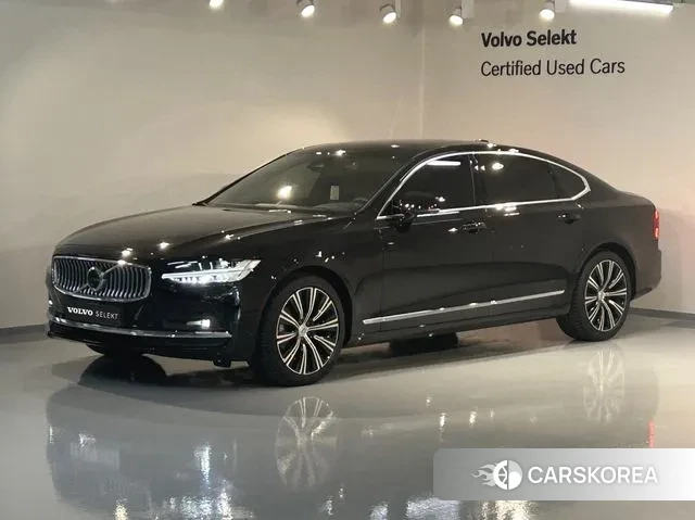 Volvo S90 2025 Черный из Кореи