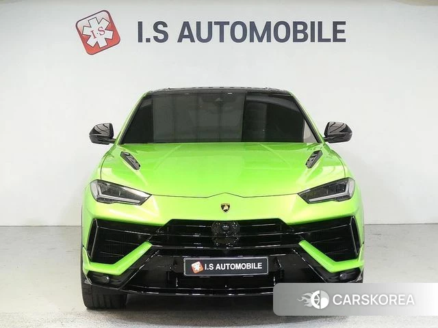 Lamborghini Urus 2024 Светло-зеленый из Кореи