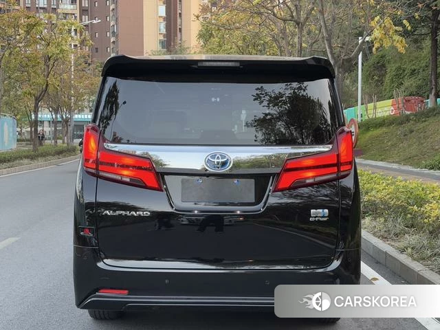 Toyota Elfa 2019 Черный из Китая