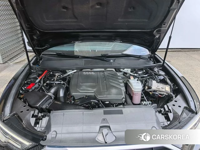 Audi A6L 2023 Черный из Китая