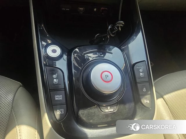Kia Soul Booster EV 2019 Белый из Кореи