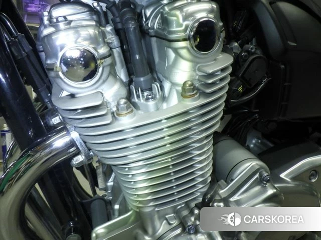 Engine photo
