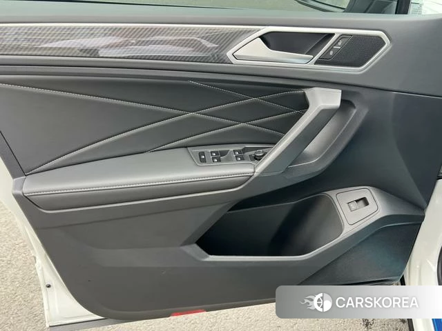 Volkswagen Tiguan L 2024 Белый из Китая