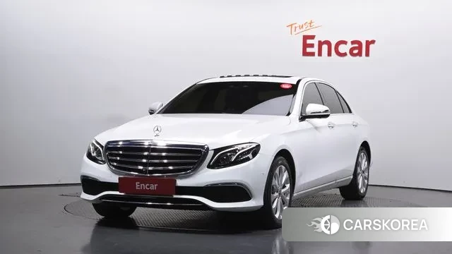 Mercedes-Benz E-Class W213 2018 Белый из Кореи
