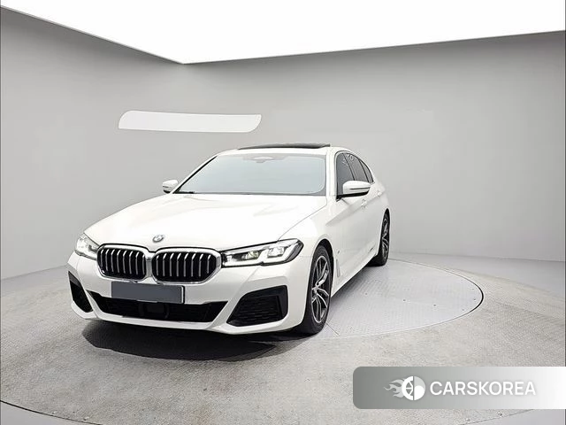 BMW 5 Series (G30) 2021 Белый из Кореи