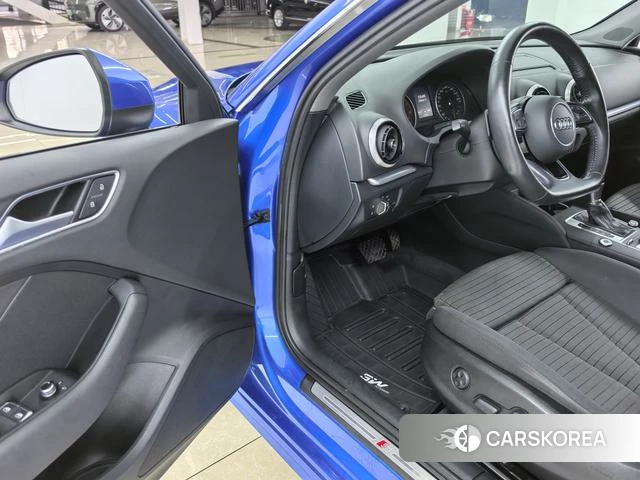 Audi A3 2020 Синий из Китая