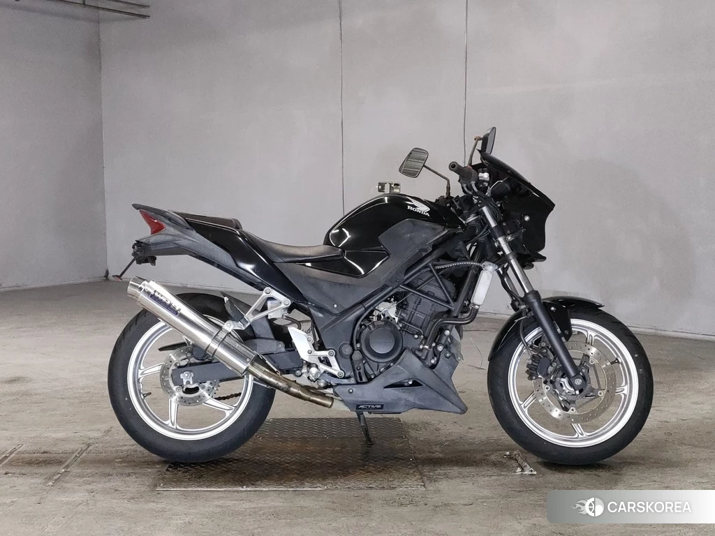 Проданный Honda CBR250R 2011 из Японии