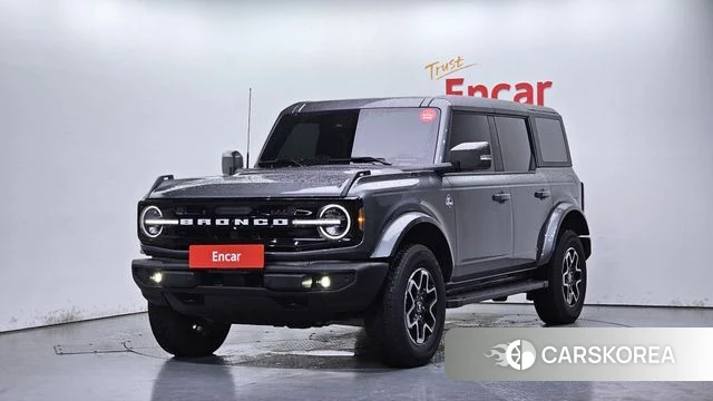 Ford Bronco 6th Generation 2024 Серый из Кореи