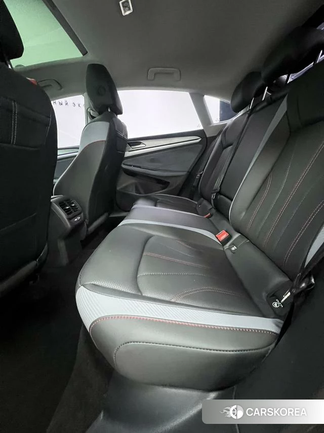 Volkswagen Lingdu 2022 Красный из Китая