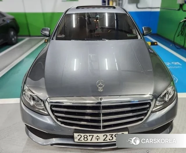 Mercedes-Benz E-Class W213 2019 Серый из Кореи