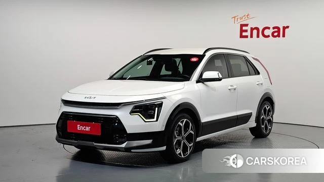 Kia Di Ol Nu Niro 2022 Белый из Кореи