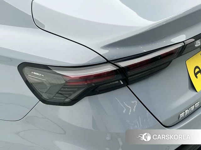 Geely Automobile Binrui 2026 Темно-серый из Китая