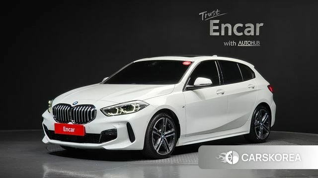 BMW 1 Series (F40) 2022 Белый из Кореи