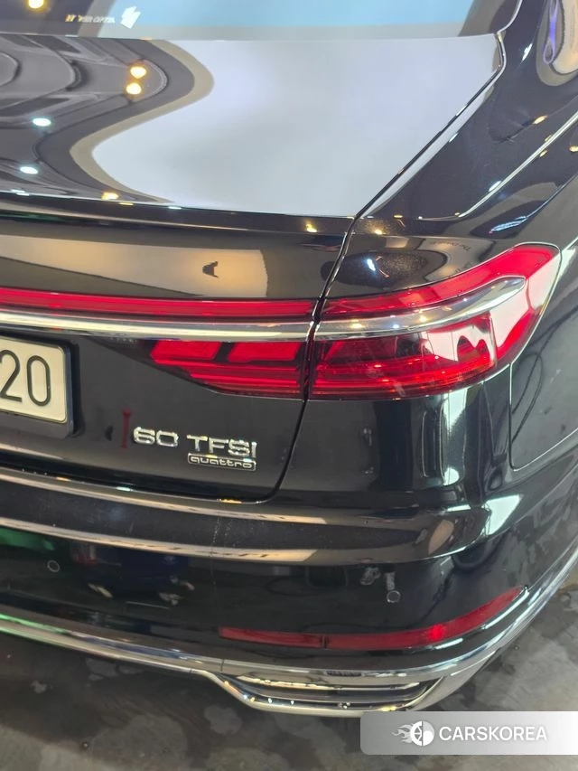 Audi A8 (D5) 2021 Черный из Кореи