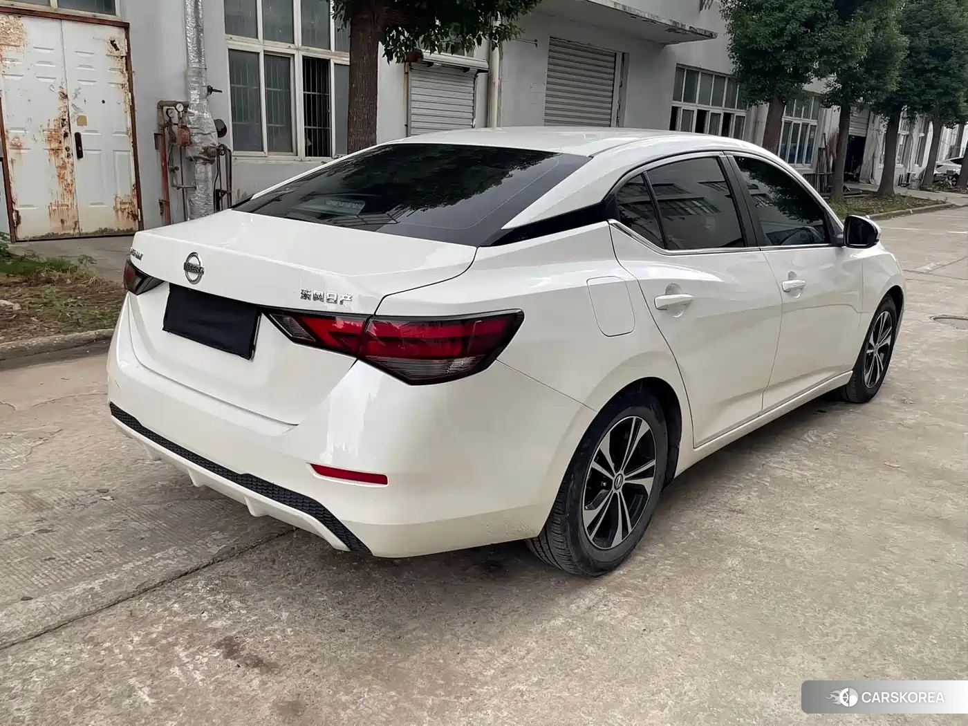 Nissan Sylphy 2021 Белый из Китая