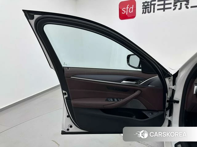 BMW 5 series id 4207087 из Китая