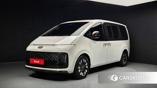 Hyundai Staria 2021 Белый из Кореи