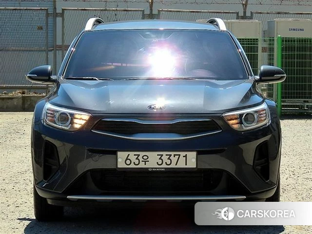 Kia Stonic 2018 Серый из Кореи