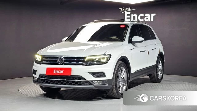 Volkswagen Tiguan second Generation 2018 Белый из Кореи