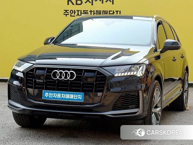 Audi Q7 (4M) 2021 Черный из Кореи