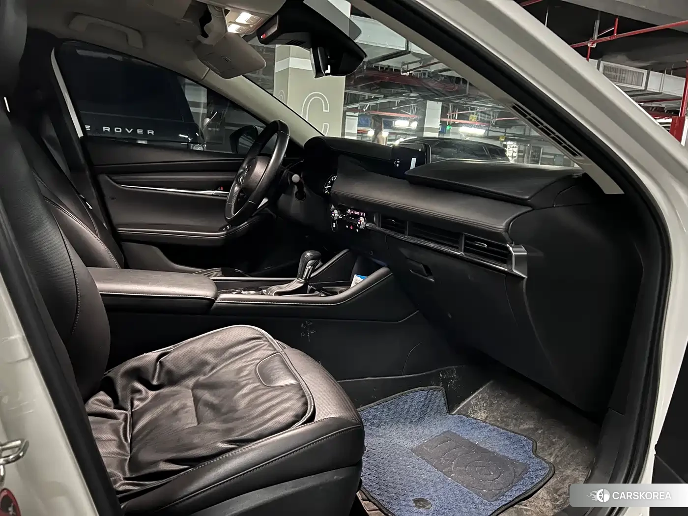 Mazda 3 2023 Белый из Китая