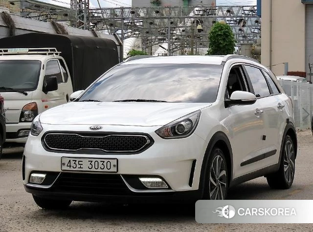 Kia Niro 2018 Белый из Кореи