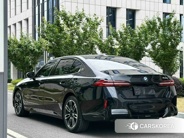 BMW 5 series 2025 Черный из Китая